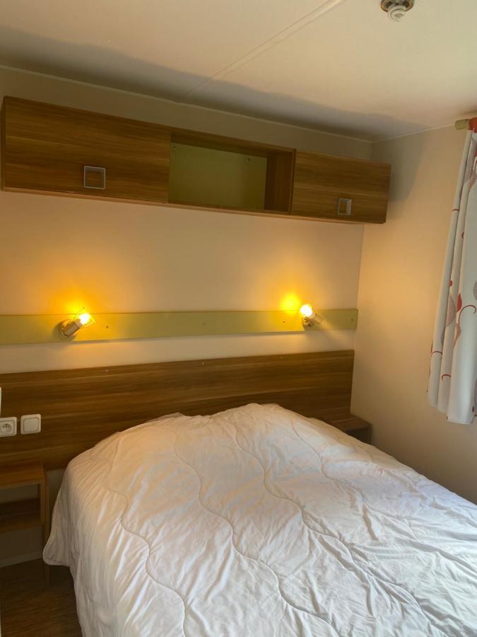 Camping De La Foret Seasonova Sillé-le-Guillaume Exterior foto